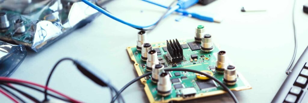 Hectronic visits new manufacturing site