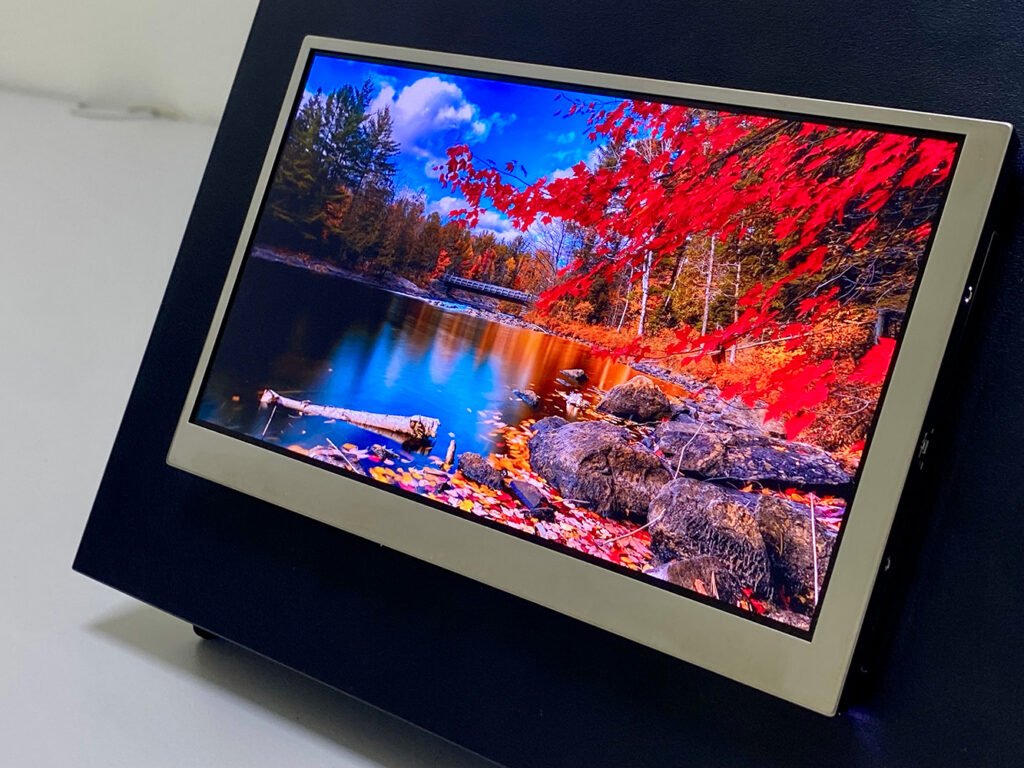 Resistance to vibration and moisture JDI’s displays